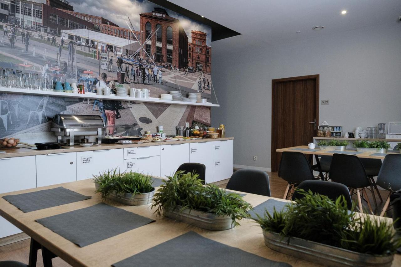 Aparts Biznes Lodz  Luaran gambar